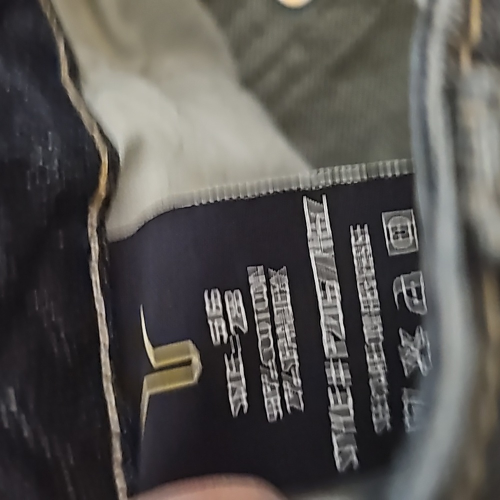 Vigoss‎ Dark Wash Distressed Jeans - Picture 4 of 6